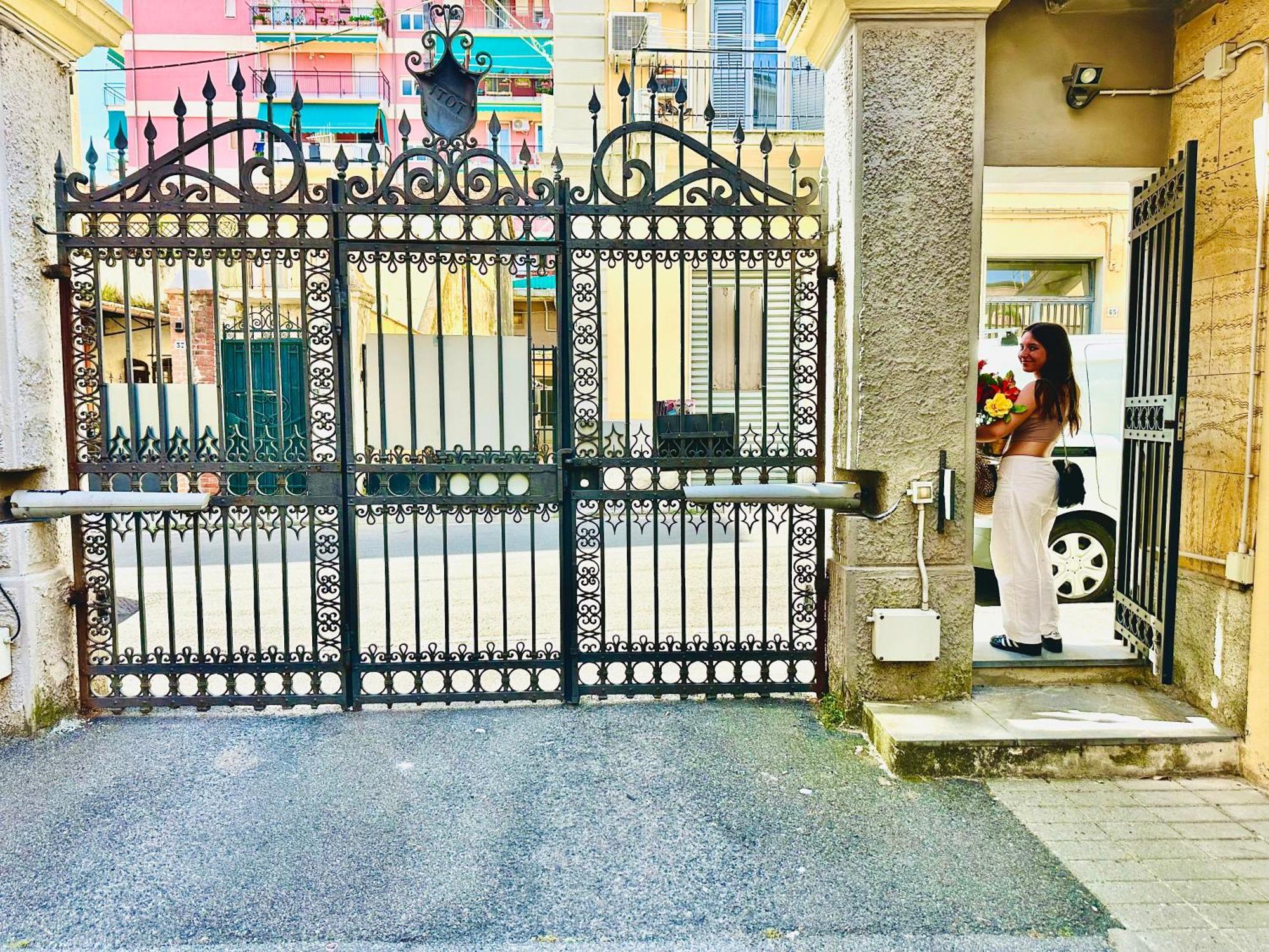 Butterfly House Apartment La Spezia Bagian luar foto